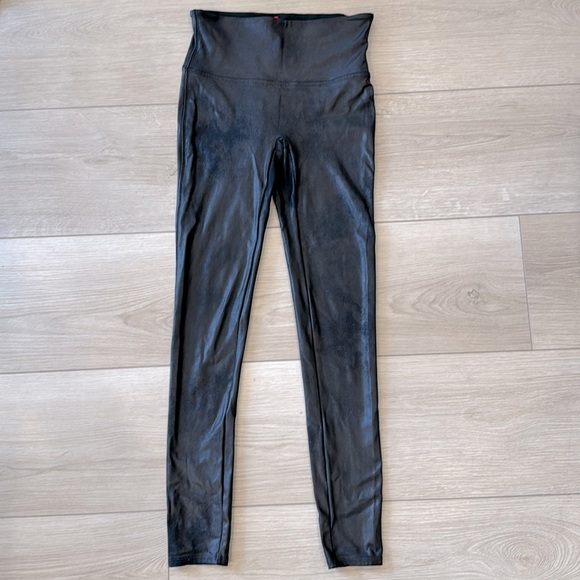 Spanx Faux Leather Leggings Women’s Size Medium - Picture 4 of 5